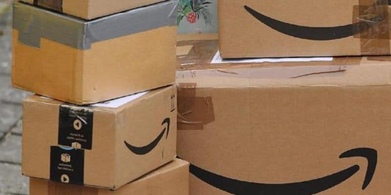 Amazon batte Unieuro, sconti al 50% e smartphone quasi gratis