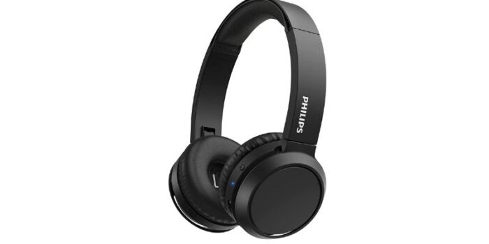 Amazon pazza, cuffie wireless Philips con sconto del 50%