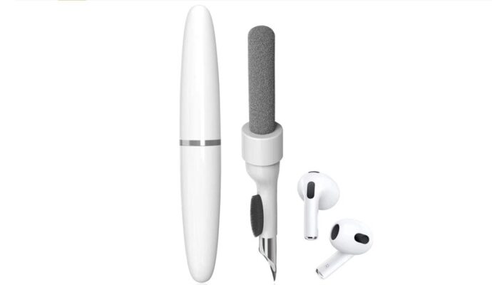 Kit pulizia AirPods e cuffie varie a soli 5 euro con sconto del 15% su Amazon