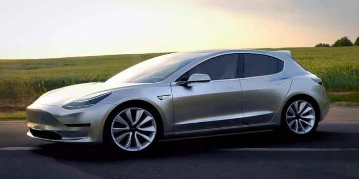 Tesla potrebbe presentare a breve la Model Q