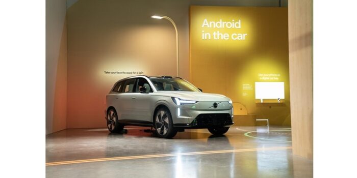 Volvo, EX90, Google, Android Auto, Maps