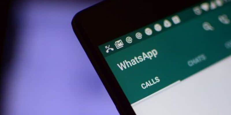 Whatsapp consentirà di mandare foto e video