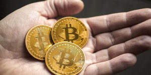 bitcoin identità