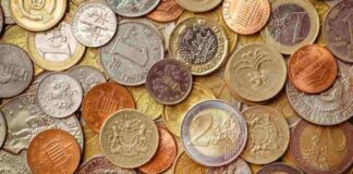 monete, banconote e SIM rare