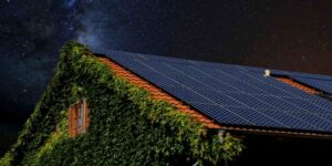 pannello solare notte