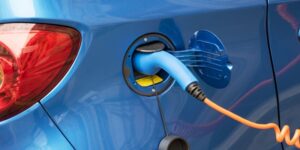 tempo per ricaricare le batterie delle auto elettriche