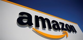 Amazon folle, le offerte con smartphone e tecnologia al 70% distruggono Unieuro