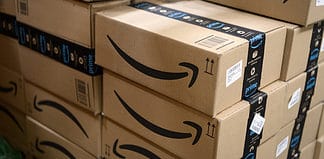 Amazon è pazza, oggi al 70% offerte smartphone e PC distruggono Unieuro