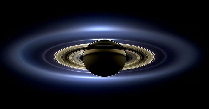 Gli anelli di Saturno