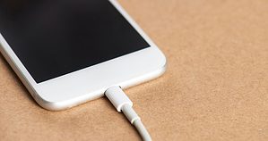 iPhone 15 Porta USB-C