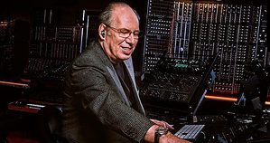 OnePlus collabora con Hans Zimmer per abbattere le barriere del sonoro