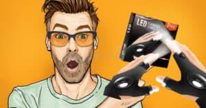 Guanti con torce LED incorporati, il regalo perfetto a soli 20 euro su Amazon
