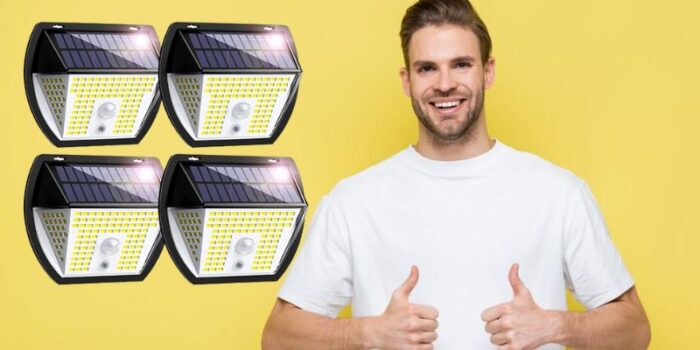 Luci SOLARI da esterno: ce ne sono 4 con 138 LED a soli 19 euro