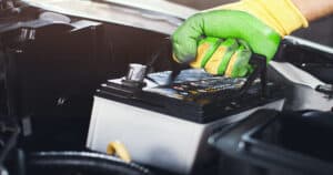 preservare la vita della batteria della tua auto