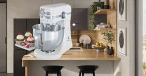 Impastatrice Planetaria Electrolux da 1000W al 50% di sconto su Amazon, compra ora
