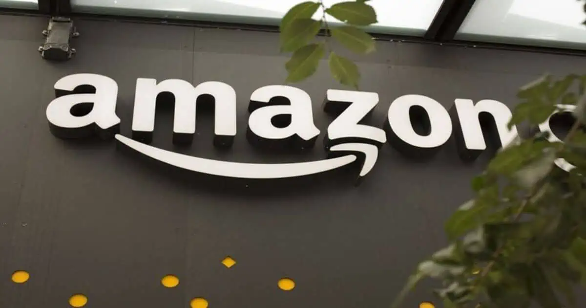 Amazon è pazza, le offerte al 90% di sconto per distruggere Unieuro