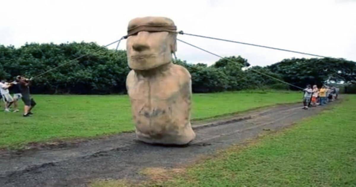 E’ apparsa una nuova statua sull’Isola di Pasqua