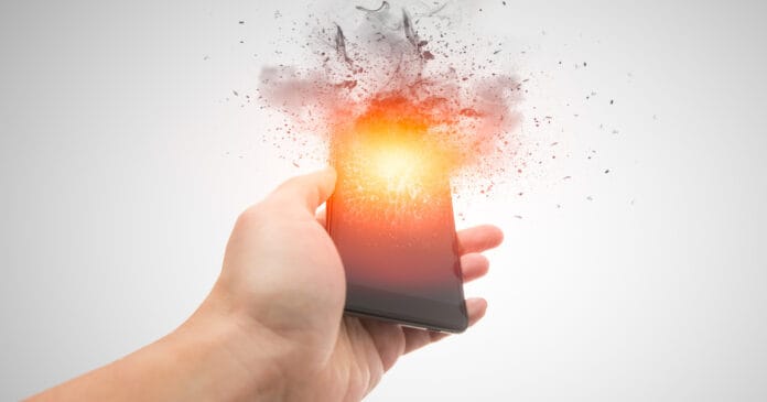 Gli smartphone purtroppo esplodono