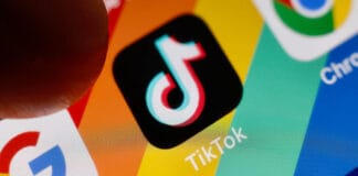 TikTok imposta un nuovo limite per gli under 18