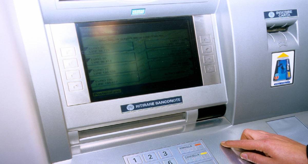 Metodi per hackerare gli sportelli ATM