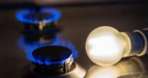 Bollette gas e luce aumenteranno incredibilmente, ecco quando
