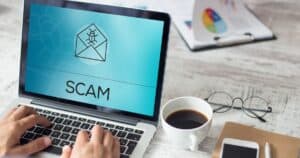 Truffe assicurazioni online, attenzioni ai siti pericolosi