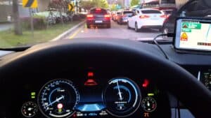 Cruise Control Adattivo vs Cruise Control Predittivo