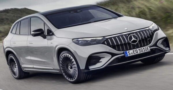 SUV Mercedes EQE