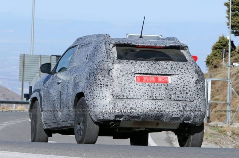 Dacia Duster foto spia 3