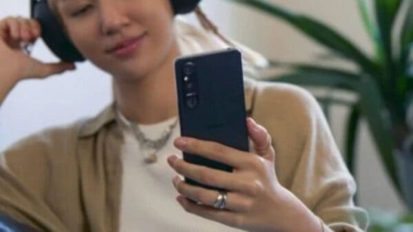 Sony Xperia 1 V e Xperia 10 V sono ufficiali, ecco le specifiche tecniche