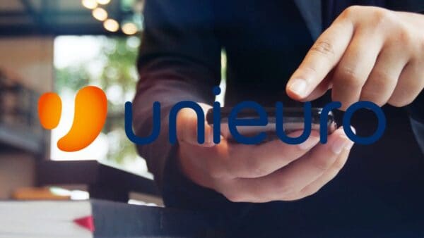 Unieuro distrugge Amazon, volantino con offerte al 90%