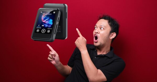 Lettore MP3 con display touch a colori in offerta a 17 euro su Amazon
