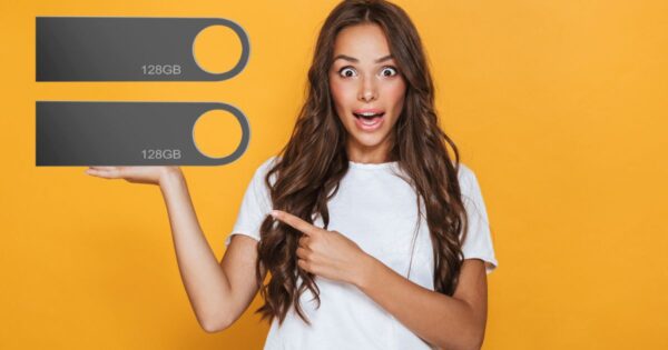 Kit di 2 chiavette USB da 128GB a meno di 20€, prezzo ottimo su Amazon