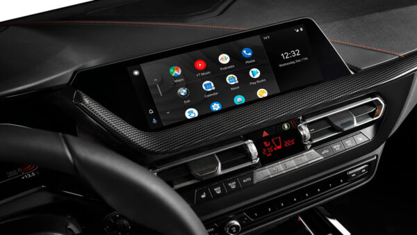 android-auto-9-6-risolve-finalmente-un-problema-per-gli-utenti-samsung-galaxy-s22