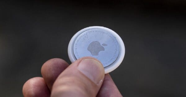 Apple e Google contro lo stalking