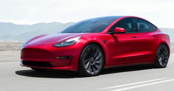 Tesla, il declino è iniziato? ecco cosa sta succedendo