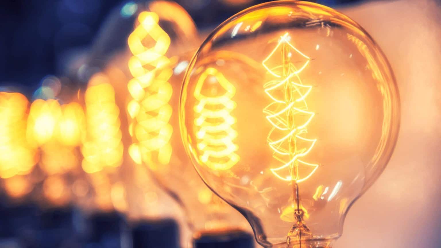 Energia in Italia, i dati sorridono con l'elettricità che cala del 6%