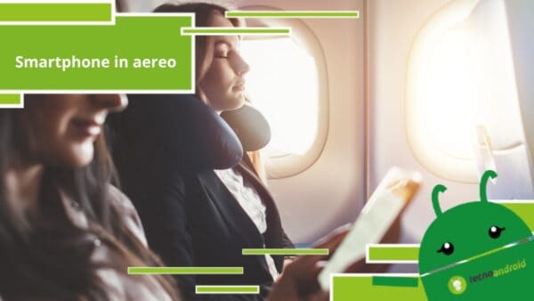 Smartphone in aereo, ecco perché può mettere in pericolo i passeggeri