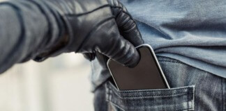 Smartphone, cosa fare in caso di furto