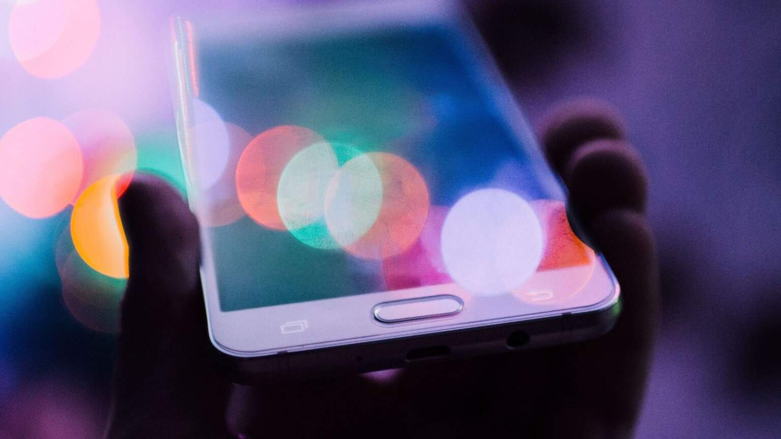TACS, la tecnologia che rivoluzionato la connessione mobile