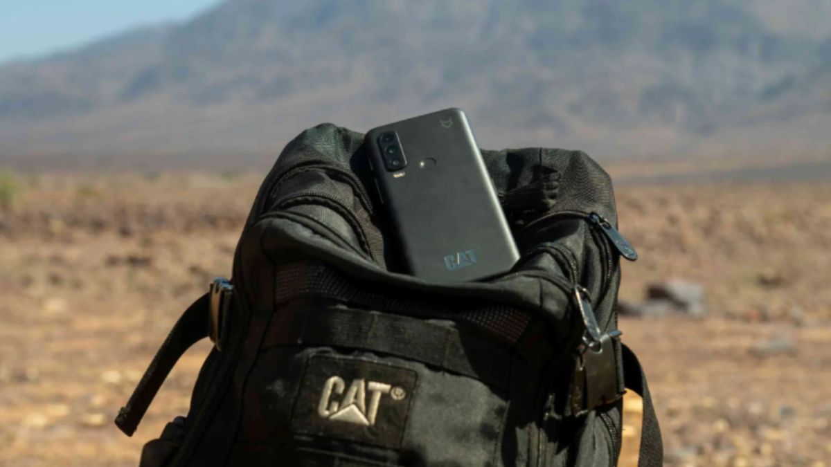 Bullit, ufficiali il Cat S75 e Moto Defy Satellite Link, lo smartphone satellitare
