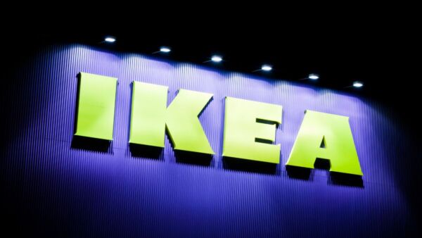 IKEA è impazzita, regala offerte al 90% sulla tecnologia