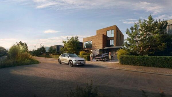 Hyundai, test drive di mobilità elettrificata al MIMO 2023