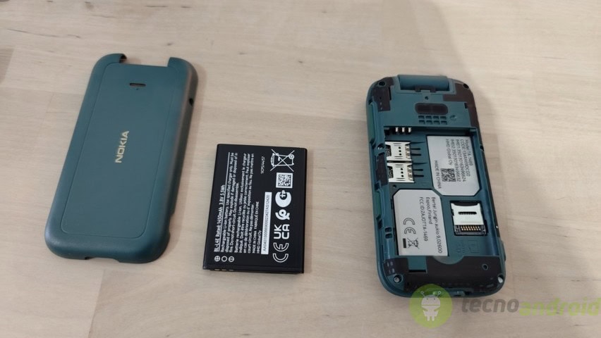 Nokia 2660 Flip (6) Nokia 2660 Flip