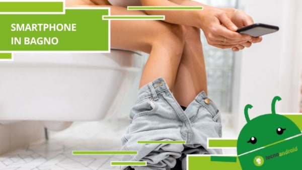 Smartphone, utilizzarlo mentre si è in bagno può portare anche alla morte