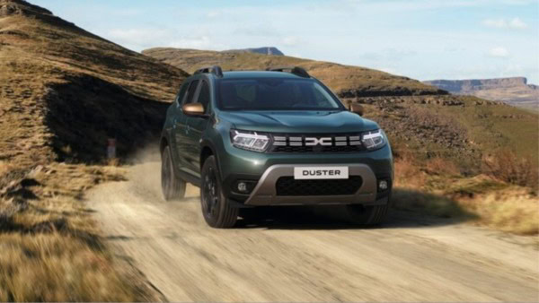 Dacia Duster nuove foto spia