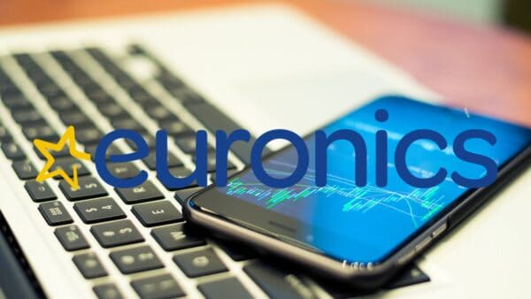 Euronics REGALA smartphone, ecco le offerte al 90% di sconto