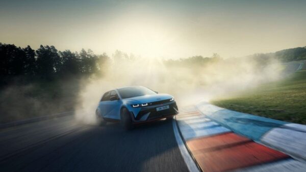 Hyundai IONIQ 5N è ufficiale, il primo modello elettrico del marchio N