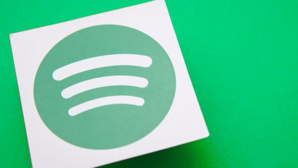 Spotify, ufficiale l'aumento dei PREZZI in ITALIA, ecco quanto costano