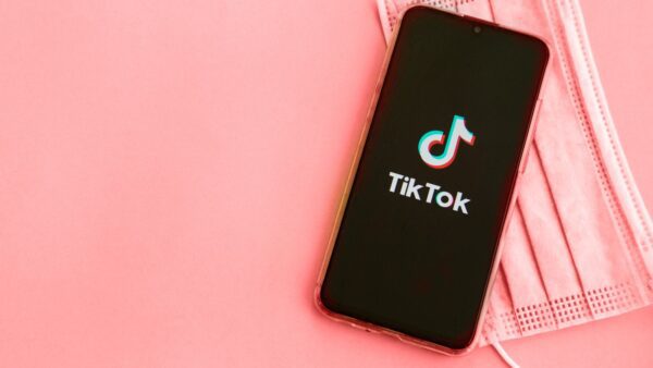 TIKTOK, la challenge più pericolosa ha ucciso 4 persone
